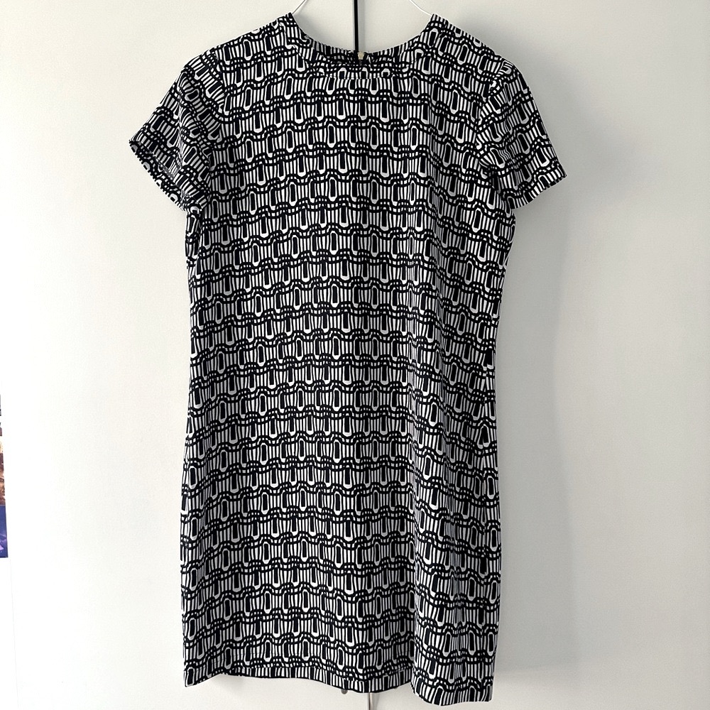 Adrienne Vittadini black and white optical dress - size 6